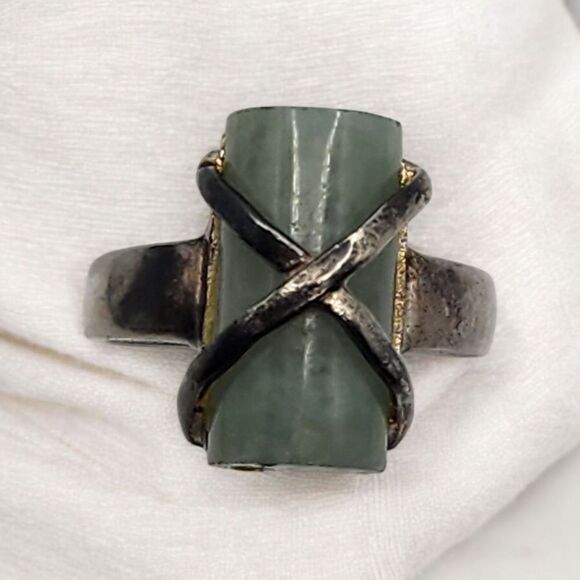 Sterling Silver & Cylindrical Jade Ring (6.5) - Picture 1 of 8